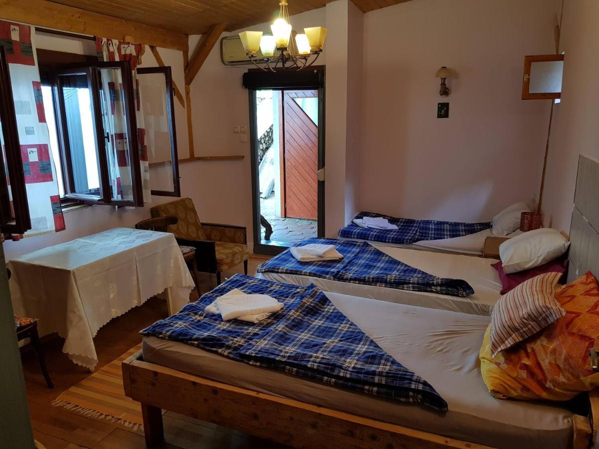 Hompot Accommodation Deva Extérieur photo