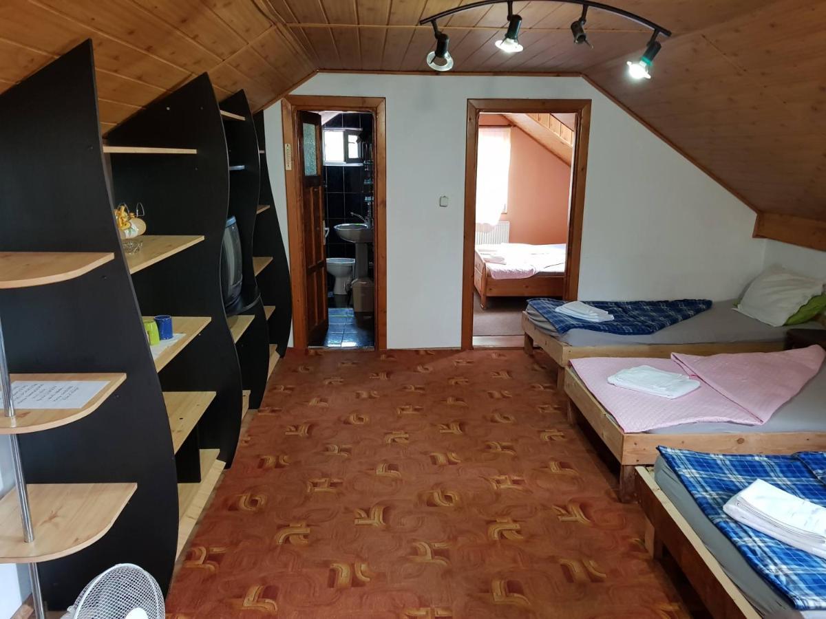 Hompot Accommodation Deva Extérieur photo