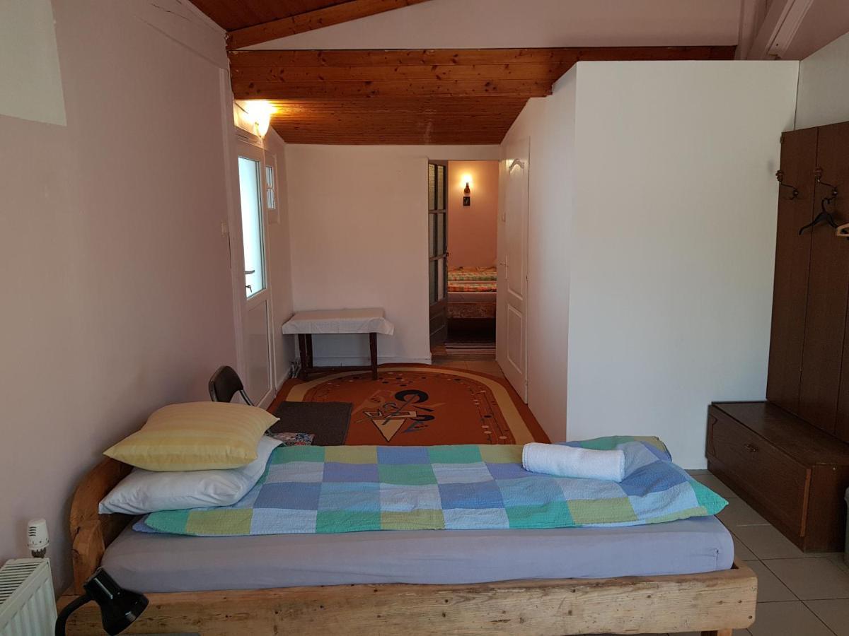 Hompot Accommodation Deva Extérieur photo
